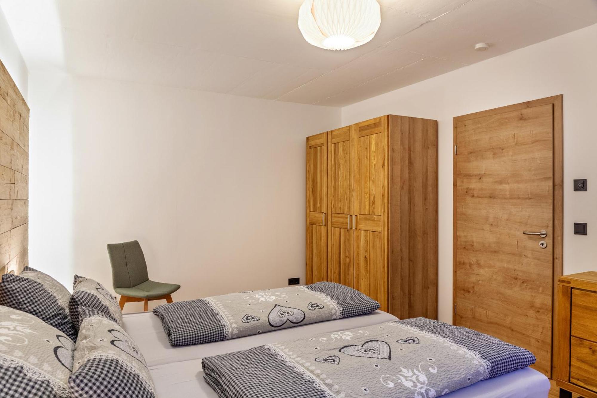 Chalet Aus Holz جارمش بارتنكيرشن المظهر الخارجي الصورة
