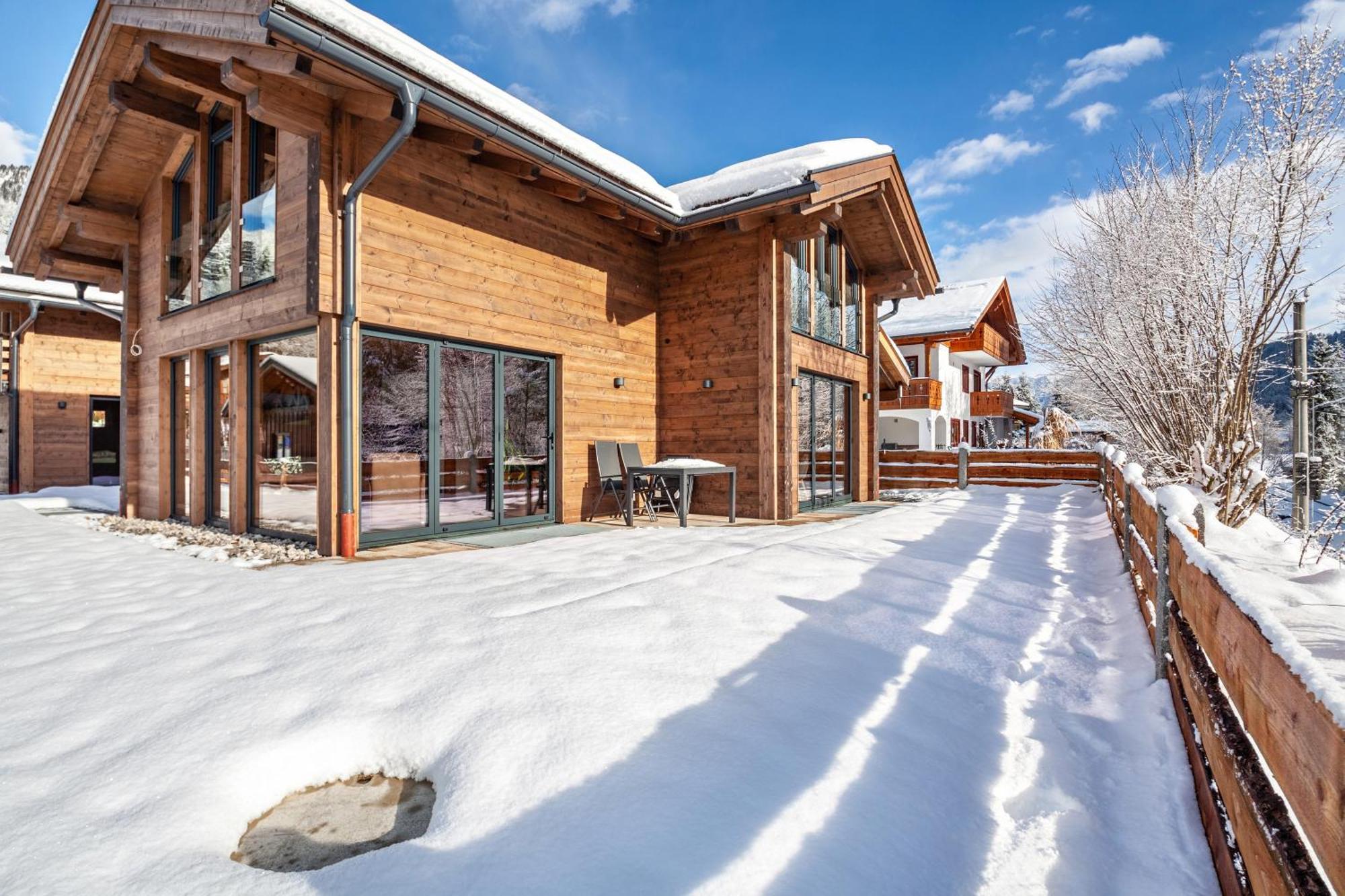 Chalet Aus Holz جارمش بارتنكيرشن المظهر الخارجي الصورة