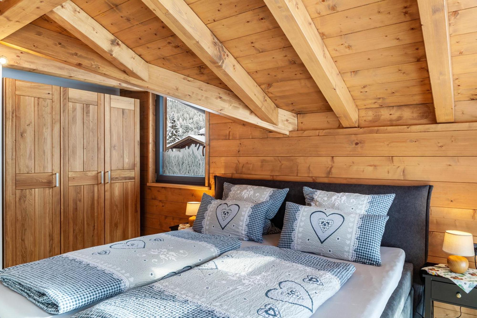 Chalet Aus Holz جارمش بارتنكيرشن المظهر الخارجي الصورة